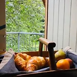 The Old Maple Lodge-luxury Private Annex With A View In Rural Setting *