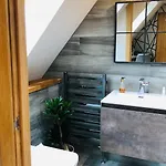 아파트 The Old Maple Lodge-luxury Private Annex With A View In Rural Setting Riccall