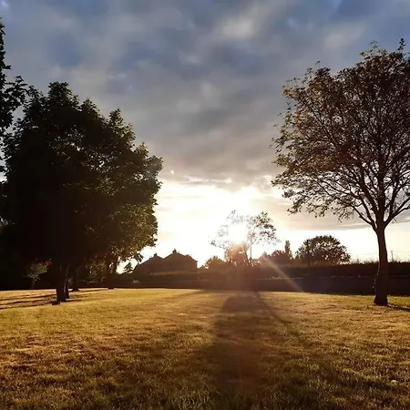 The Old Maple Lodge-luxury Private Annex With A View In Rural Setting Appartamento *